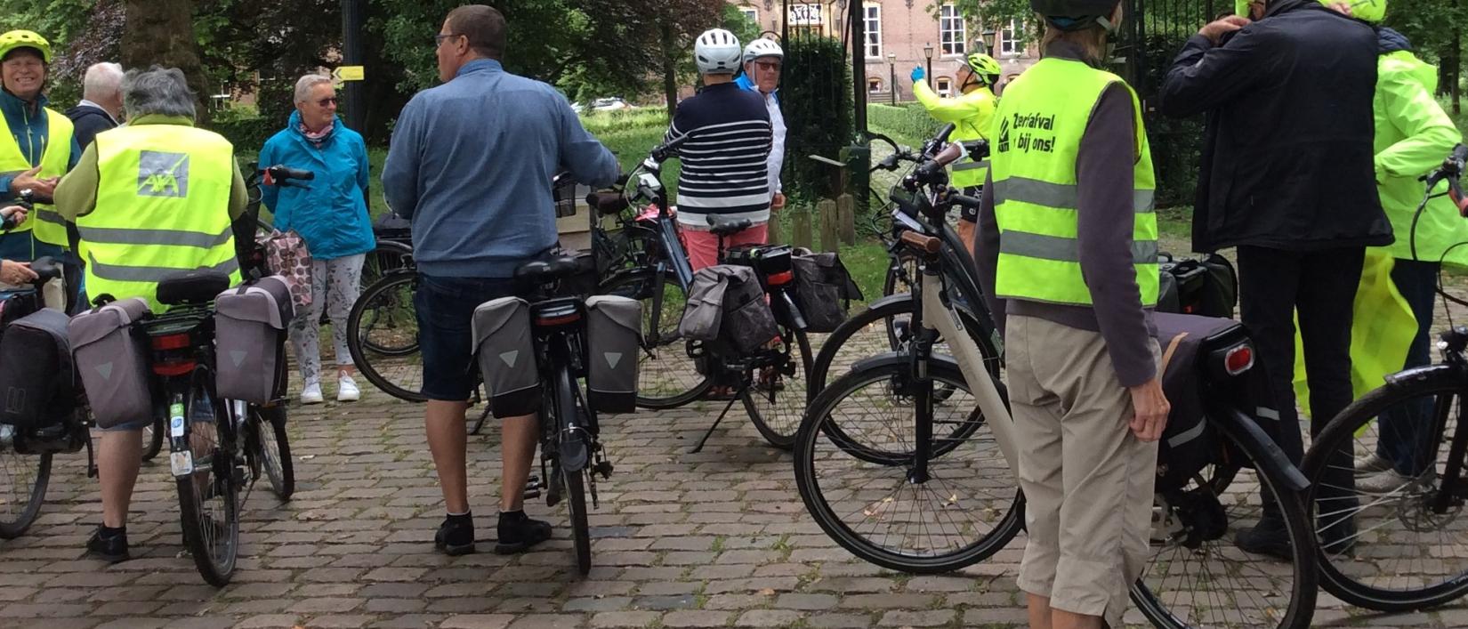 Even verpozen.