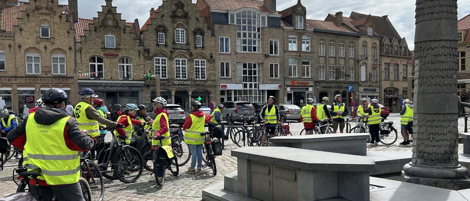 Pasar Liedekerke op fietstocht.