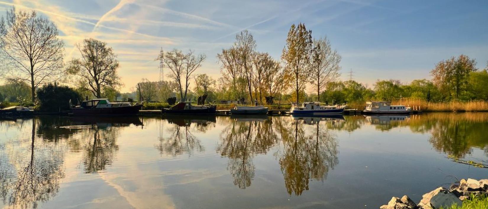 Boten op de oude Dender