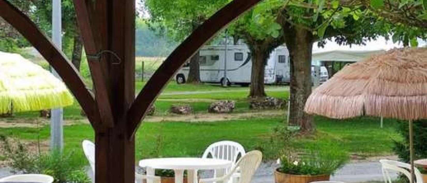 Hoofdfoto Campingcar Park de mon Village de Saint-Médard-de-Guizières