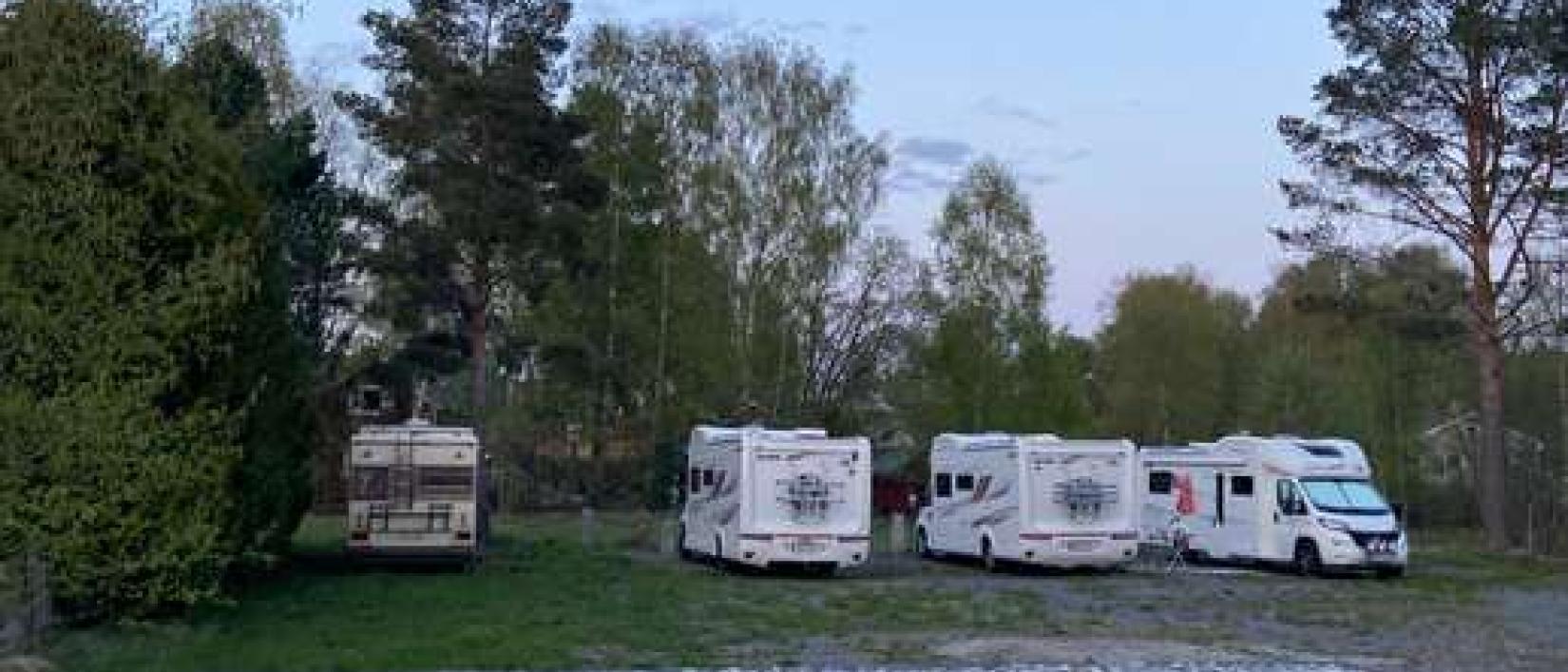 Hoofdfoto Vackra Brons nattparkering Hjältan