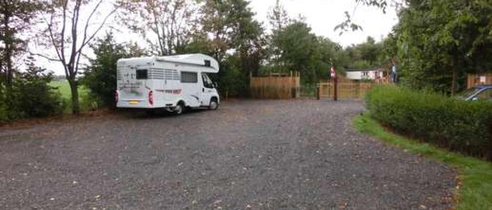 Hoofdfoto Parking bij Pipowagen Camping