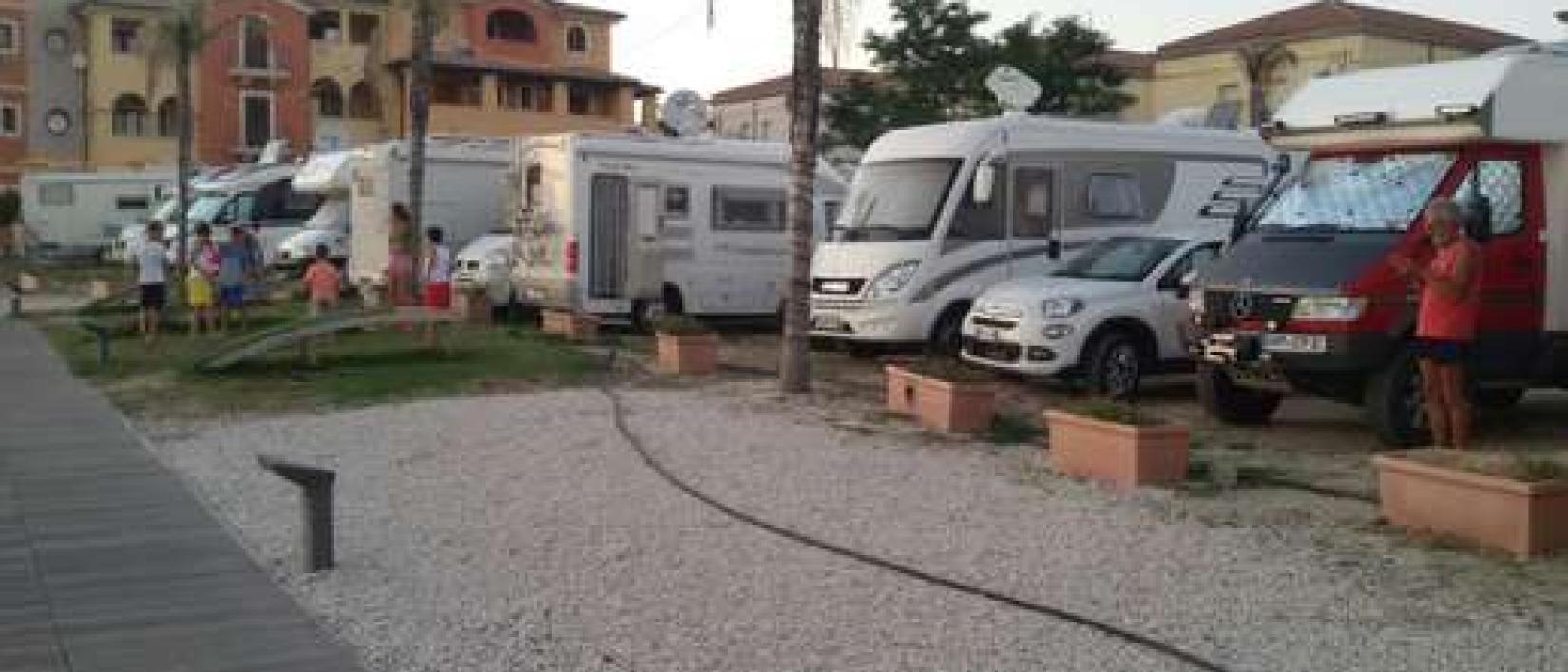Hoofdfoto Parking Sosta Camper