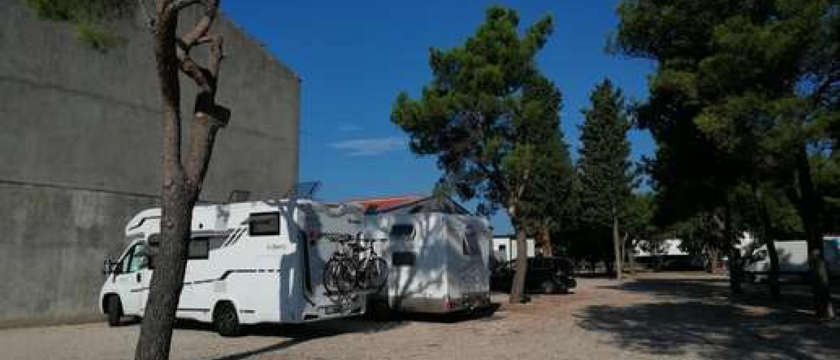 Hoofdfoto Camperstop Olivia Parking