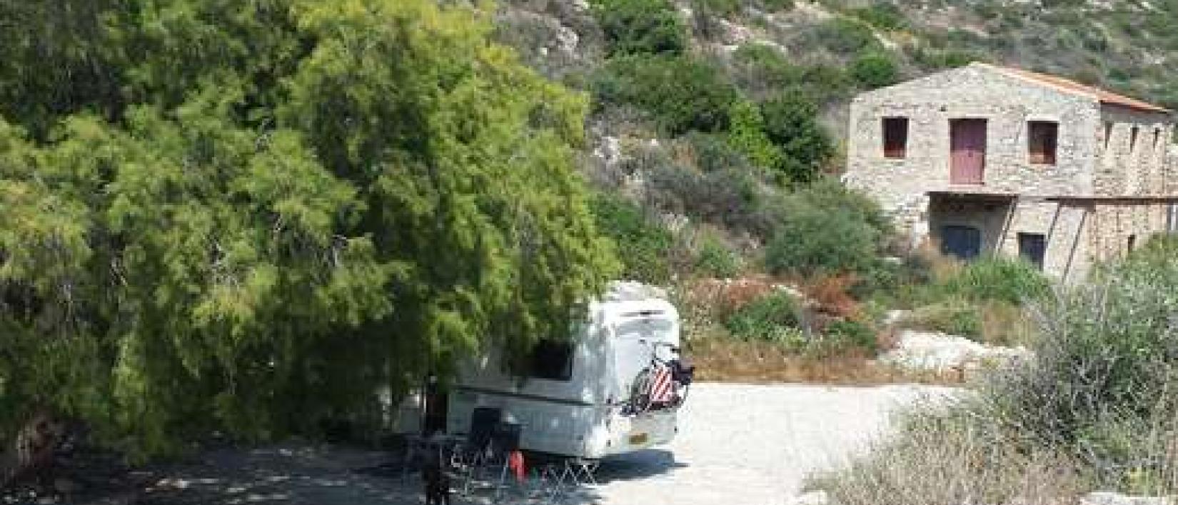 Hoofdfoto Parking Mezapos Beach