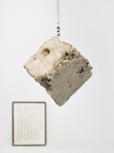 Alicja Kwade. Dusty Die