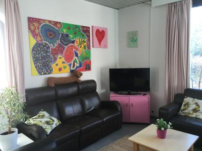 Eén van de warme leefruimtes voor de bewoners.