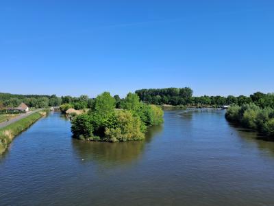 Het eiland in het Schipdonkkanaal