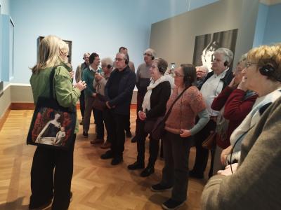 Deskundige uitleg van de gidse