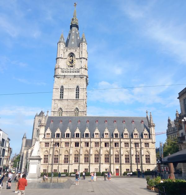 Zicht op het Marktplein.