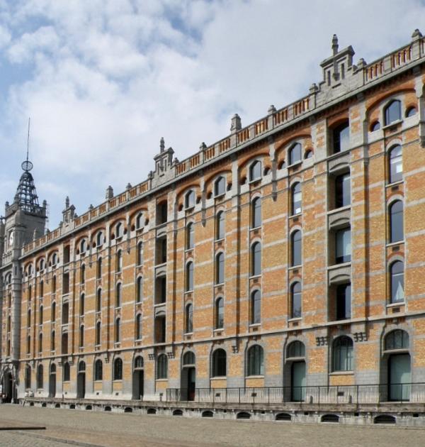 Tour & Taxis