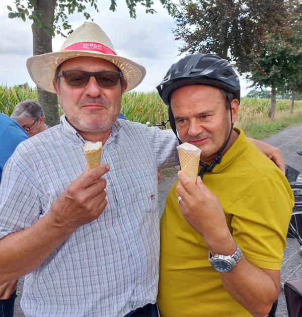 stoppen om ijsje te eten