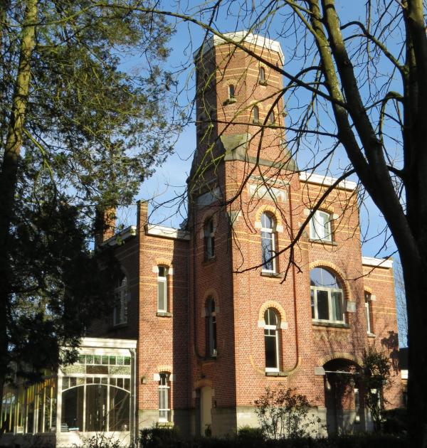 Villa Dag en Nacht