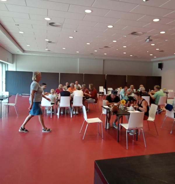 Iedereen is terug en nu genieten van lekker frietjes