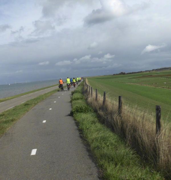 op de dijk