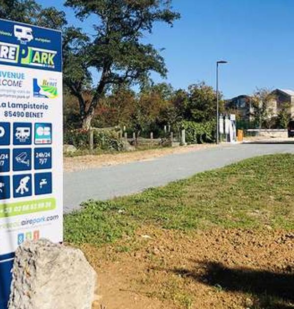Hoofdfoto Benet aire camping-cars La Lampisterie