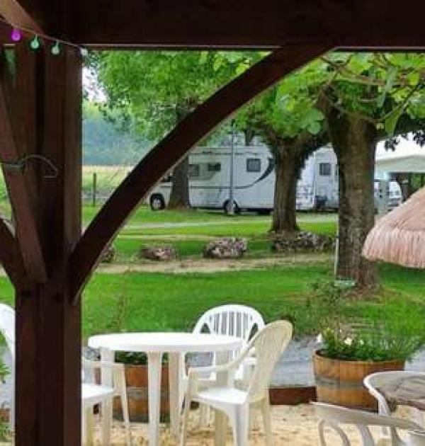 Hoofdfoto Campingcar Park de mon Village de Saint-Médard-de-Guizières