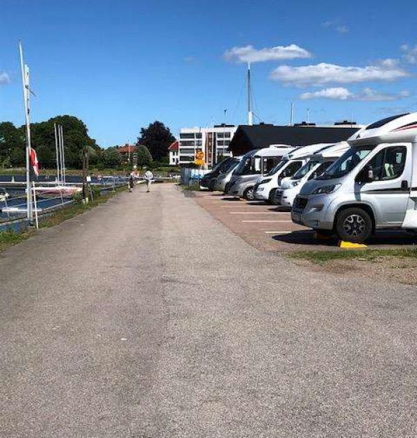 Hoofdfoto Husbilparkering Sanden