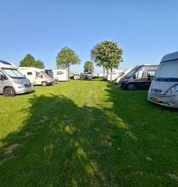 Hoofdfoto Camperplaats bij camping 't Eyveld