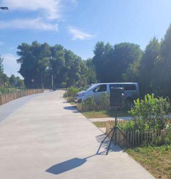 Hoofdfoto Valence aire de camping car