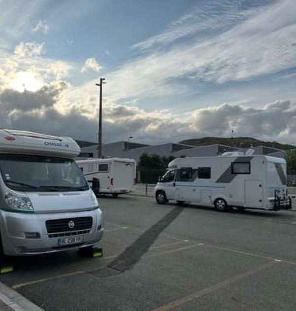Hoofdfoto Aire camping car Clermont-Ferrand Les Pistes