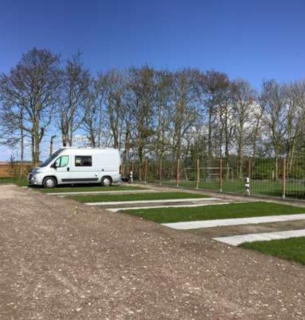 Hoofdfoto De Rijnhoeve Camperplaats