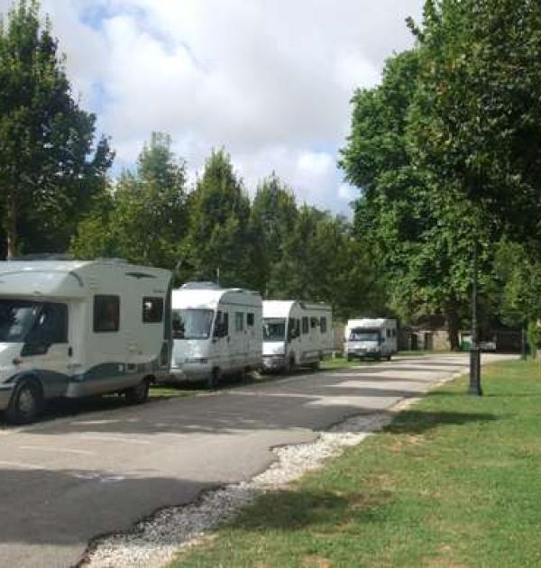 Hoofdfoto Parking voor de camping