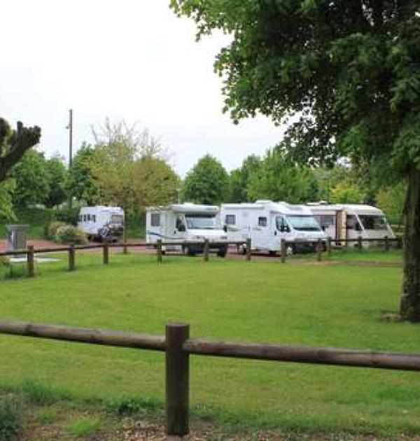 Hoofdfoto Aire de Camping-Car Courville