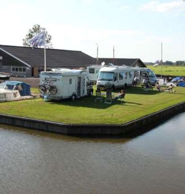 Hoofdfoto Watersportbedrijf Lege Geaen