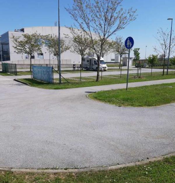 Hoofdfoto Cerine Camper stop