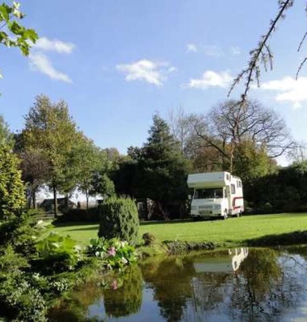 Hoofdfoto Camperplaats Oude Hoeven