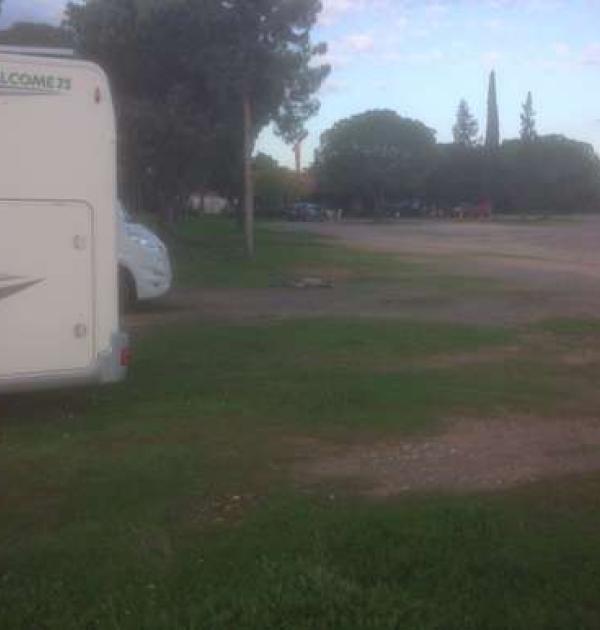 Hoofdfoto Maria kip. Baragem do Rocha