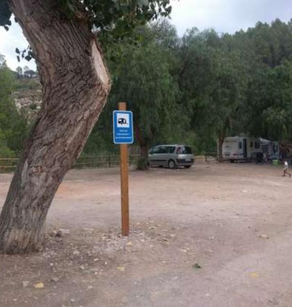 Hoofdfoto Área autocaravanas de la zona deportiva