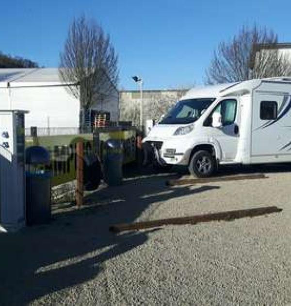 Hoofdfoto Camperplaats Luxoil