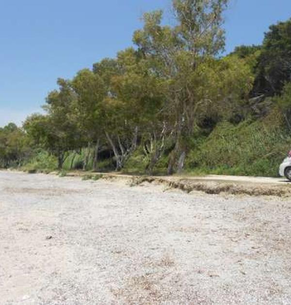 Hoofdfoto Parking Monolithi Beach