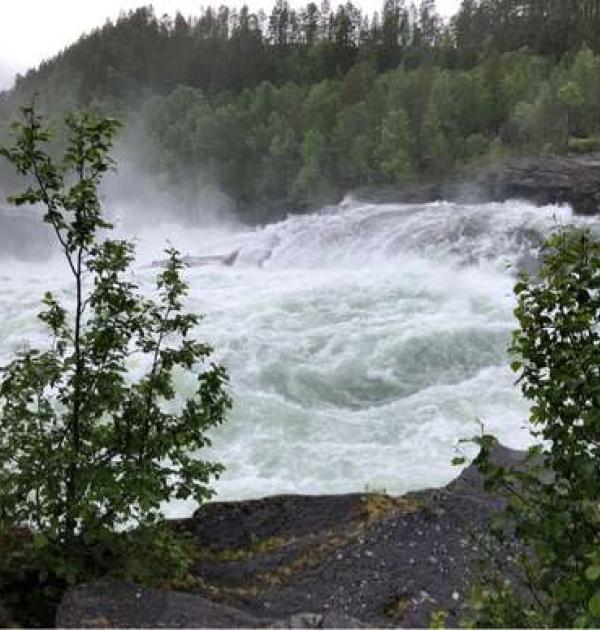 Hoofdfoto Målelvfossen