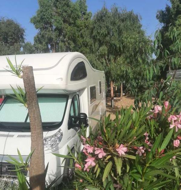 Hoofdfoto Area Sosta Camper Torre di Barì