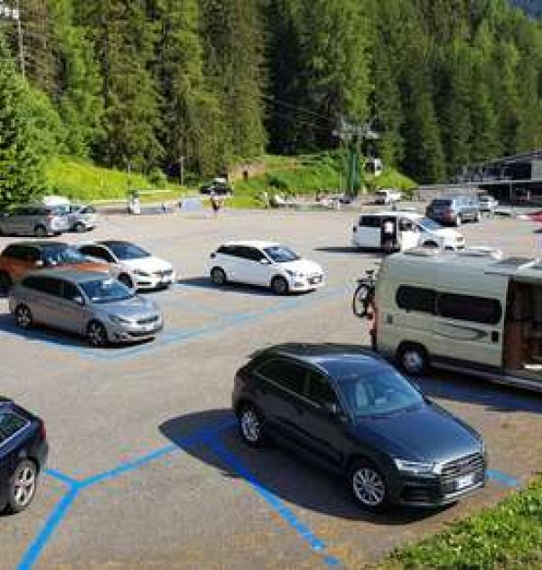 Hoofdfoto Parking Col Raiser