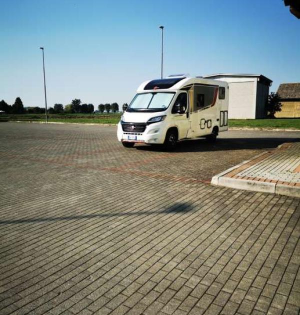 Hoofdfoto Parcheggio Roncole Verdi